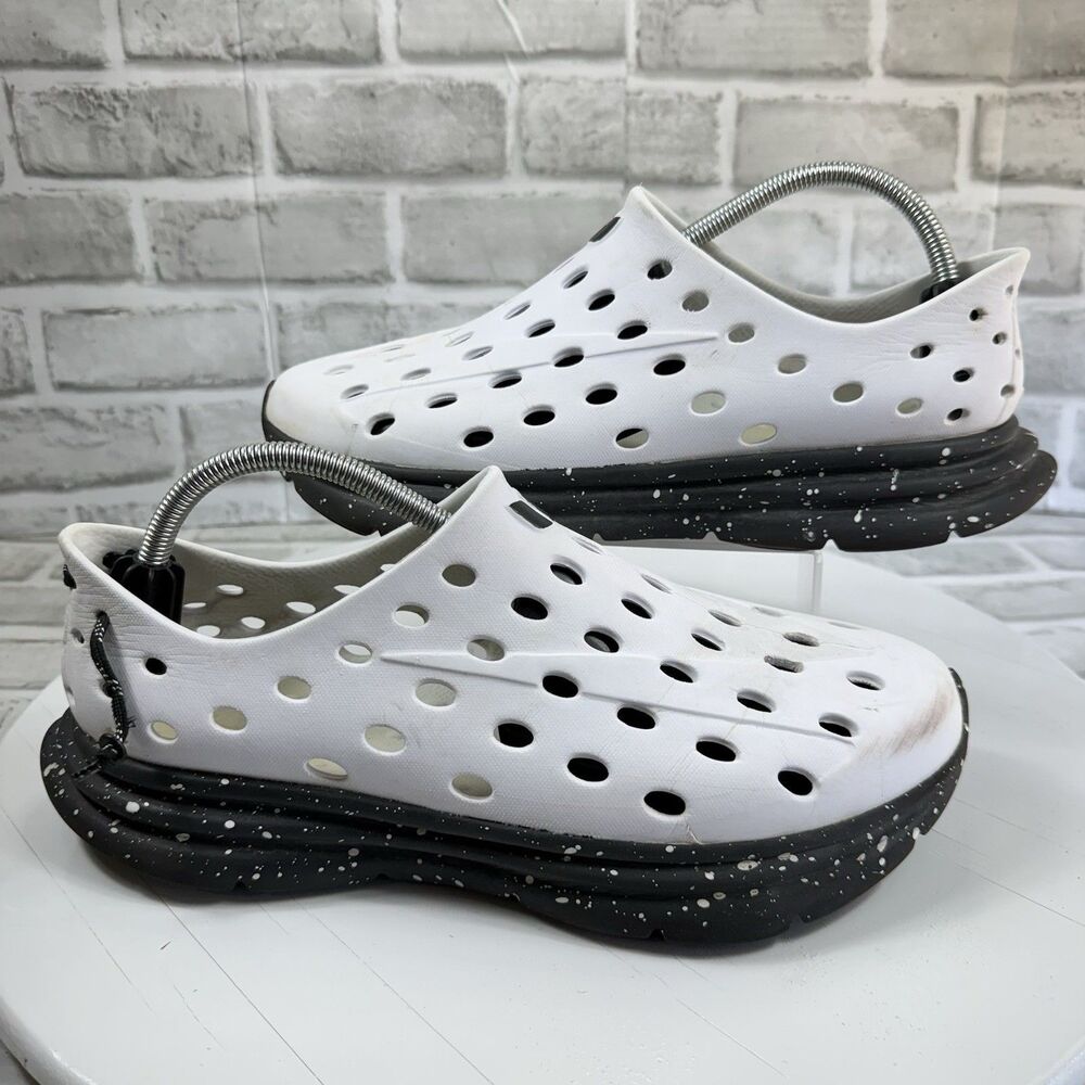 Kane Footwear Men’s Size 10 Revive Speckle White/Black Active Recovery Shoes